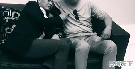 1、求一本现言甜宠文，男主是女主大学闺蜜的哥哥，初见女主睡在秋千上并一见钟情，女主好像是重生到大学时期，恋爱动漫推荐霸道总裁文女主有男主哥哥 - 真时天下