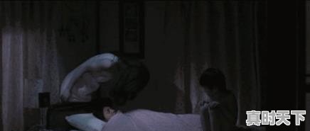 2、世界恐怖电影前十名是什么,最新电影排行榜惊悚科幻片有哪些 - 真时天下