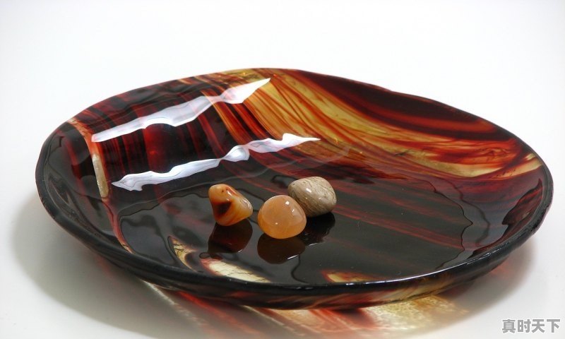 1、中国黄金买的30分钻戒5500贵吗,中国黄金金饰今日价格 - 真时天下