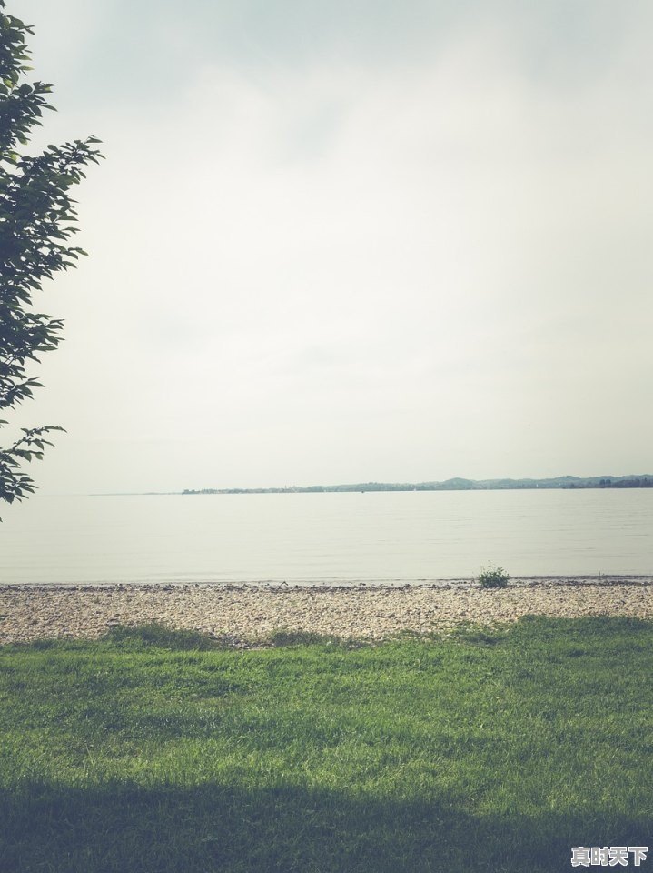 1、下大雪朋友来看我心情说说,用天气形容心情 - 真时天下