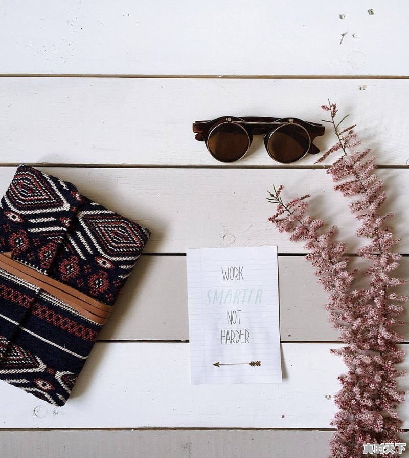 1、金色斑点巧克力蛋多少钱一个_egg眼镜的品牌档次 - 真时天下