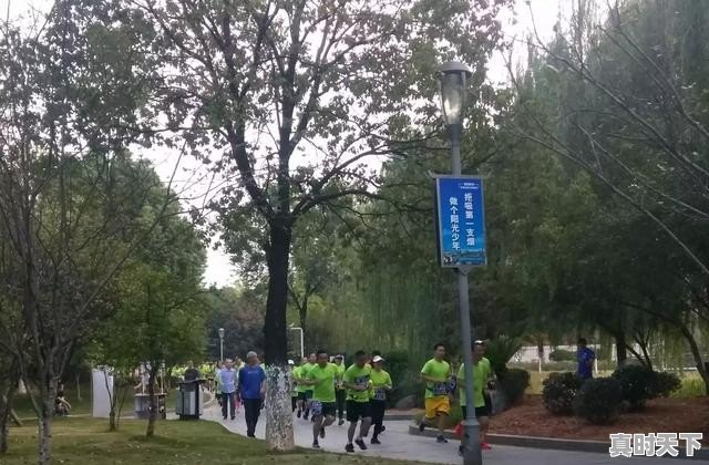 4、为什么中国的股票交易不能当天买当天卖呢?世界都这样吗,游资股票当天买可以当天卖吗 - 真时天下