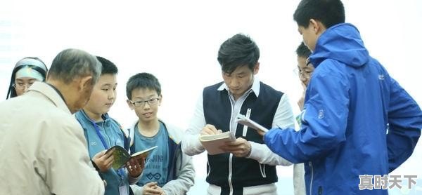 大湾区电影音乐晚会导演是谁 - 真时天下