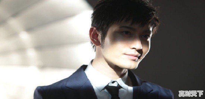 黄晓明账户被爆曾是长春长生十大股东之一，他可能和长春长生有什么关系 - 真时天下