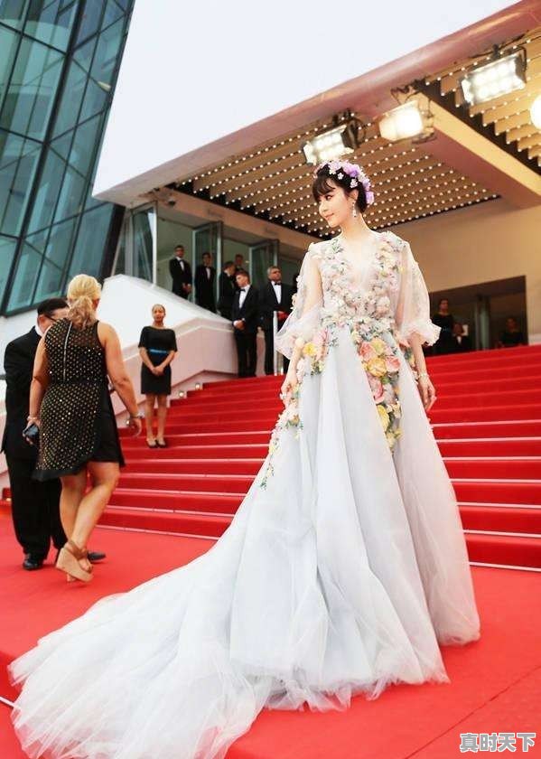 历届戛纳红毯上你见过最惊艳的女星是谁 - 真时天下