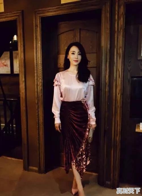 上海电影节红地毯关之琳参加了吗现在 - 真时天下