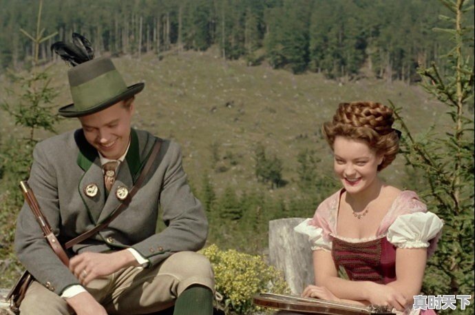 你还记得罗密·施奈德这位女演员吗？她表演的电影《茜茜公主》好看吗 - 真时天下