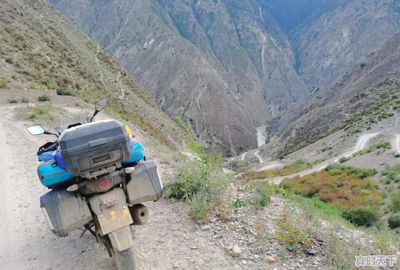 推荐一台3万左右,适合双人摩旅,骑和坐都相对舒适的摩托 - 真时天下