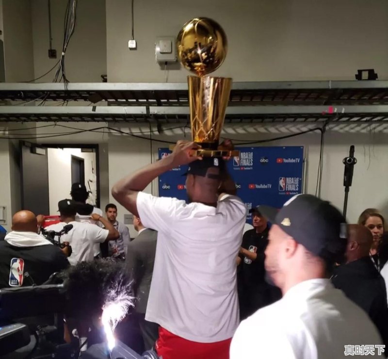 多伦多猛龙夺冠将获得多少“丰厚”的奖金?他们又该如何分配这些奖金 - 真时天下