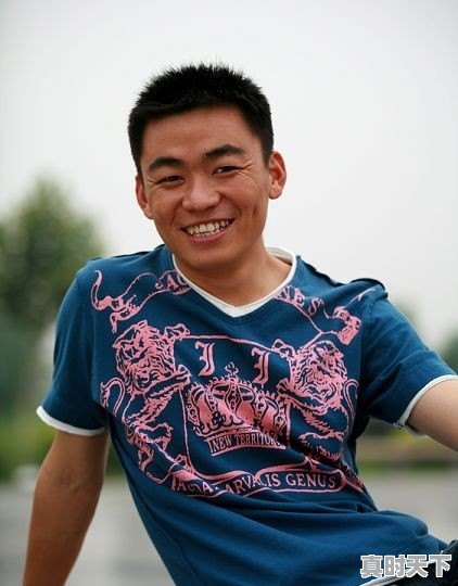 这几年,有哪些农民靠自己的努力进入娱乐圈,而成为了千万富翁 - 真时天下