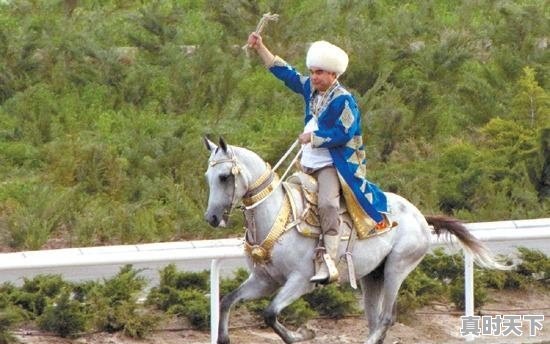 电台内部场景图片 - 真时天下