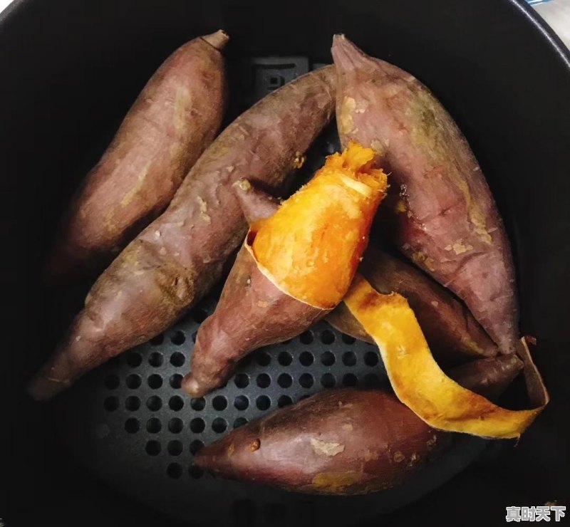 科技元素美甲图片 - 真时天下